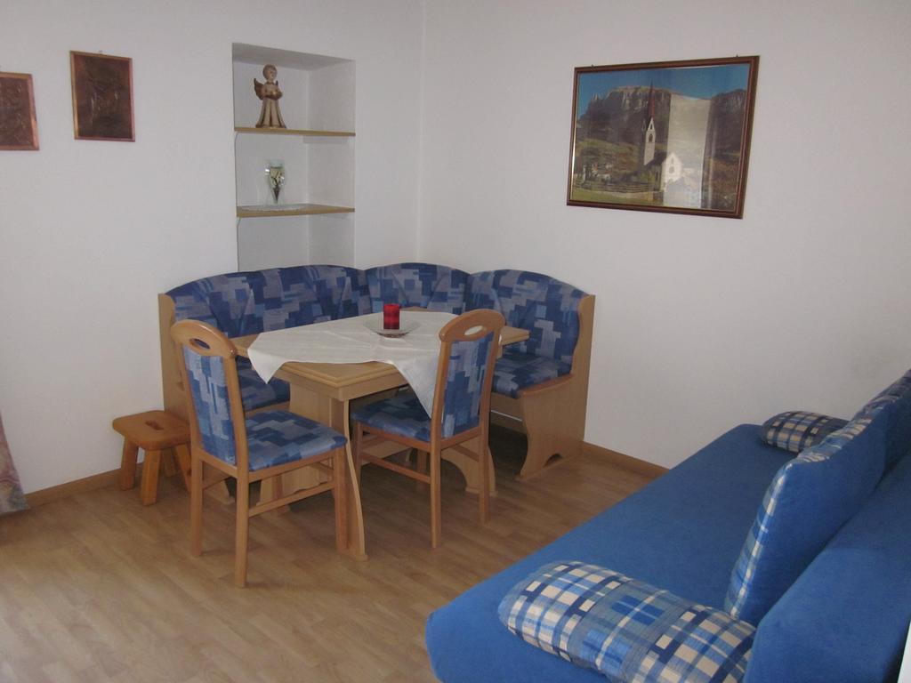 Gasthof Zum Roessl San Genesio Atesino Dış mekan fotoğraf